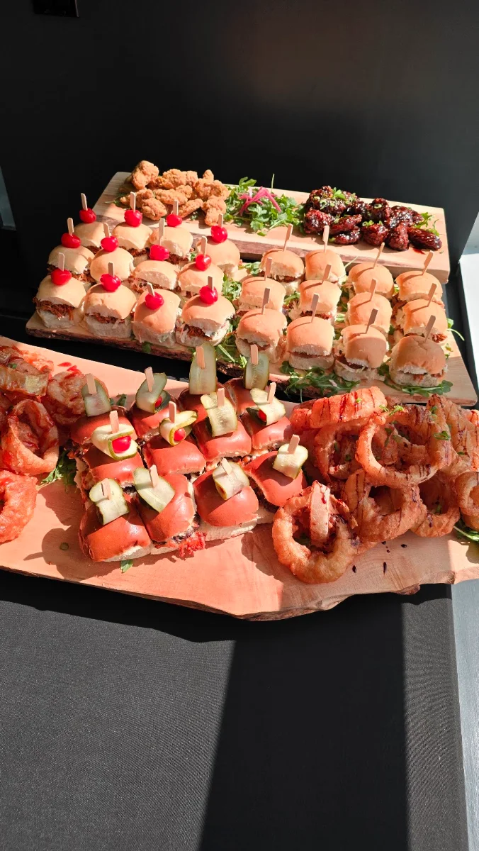 Food & drink, Linx Kitchen + Social