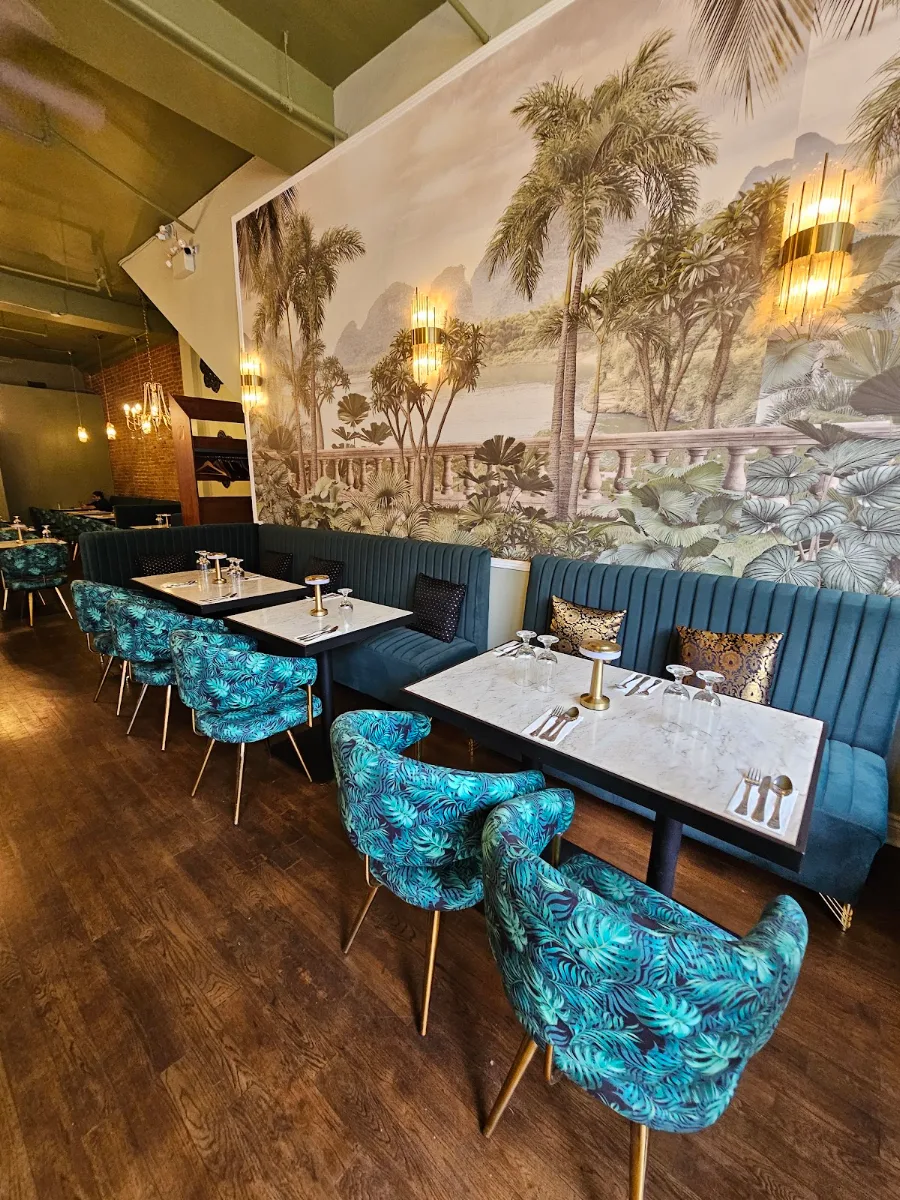 Vibe, Restaurant Tabla