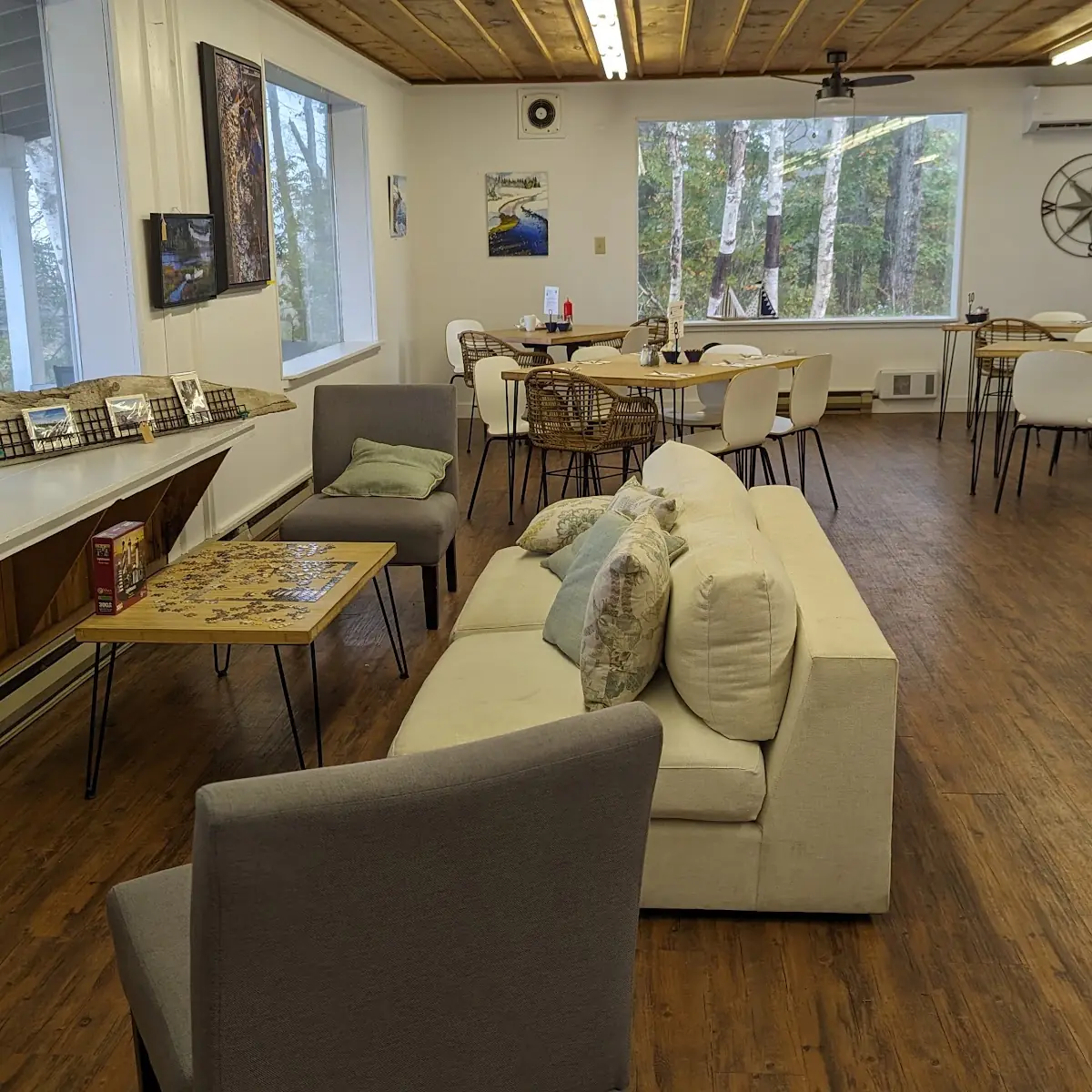 Vibe, The Porch at Friar’s Bay Inn and Cottages