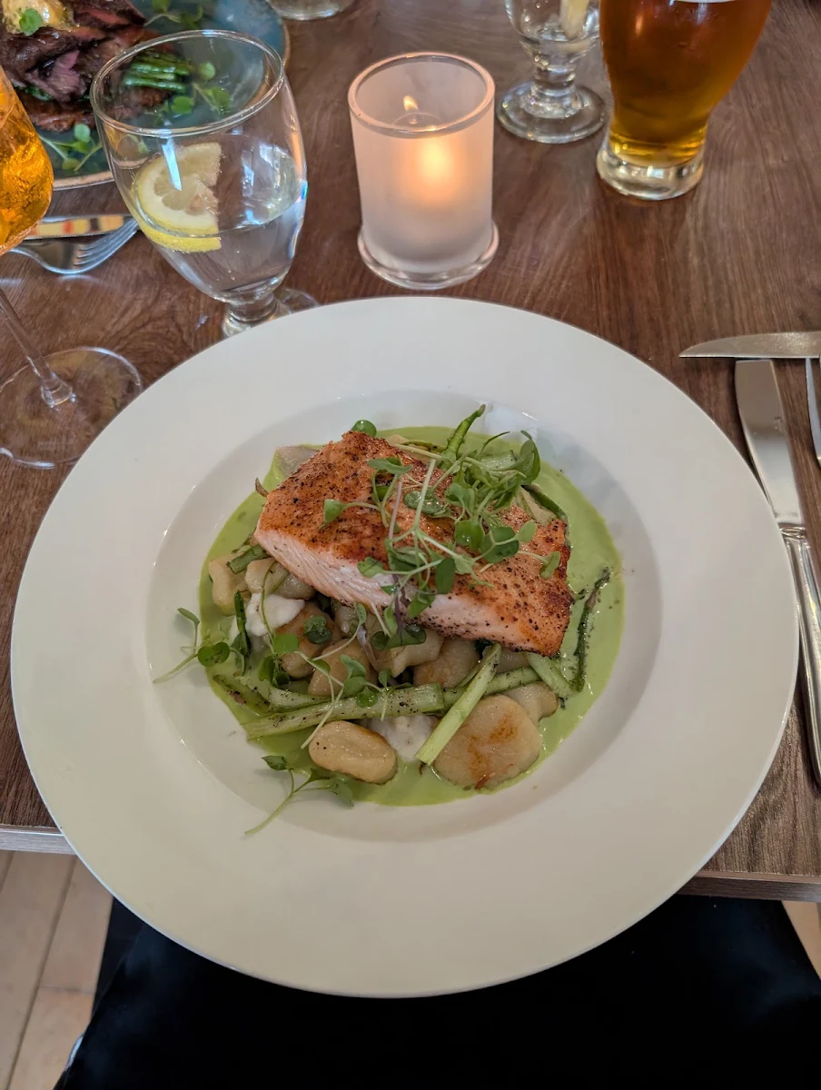 Food & drink, Garlic's of London