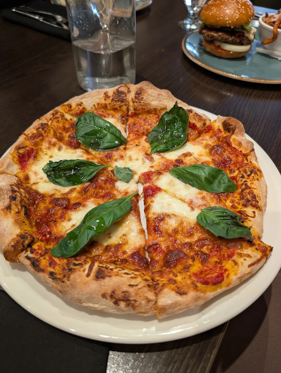 Food & drink, Garlic's of London