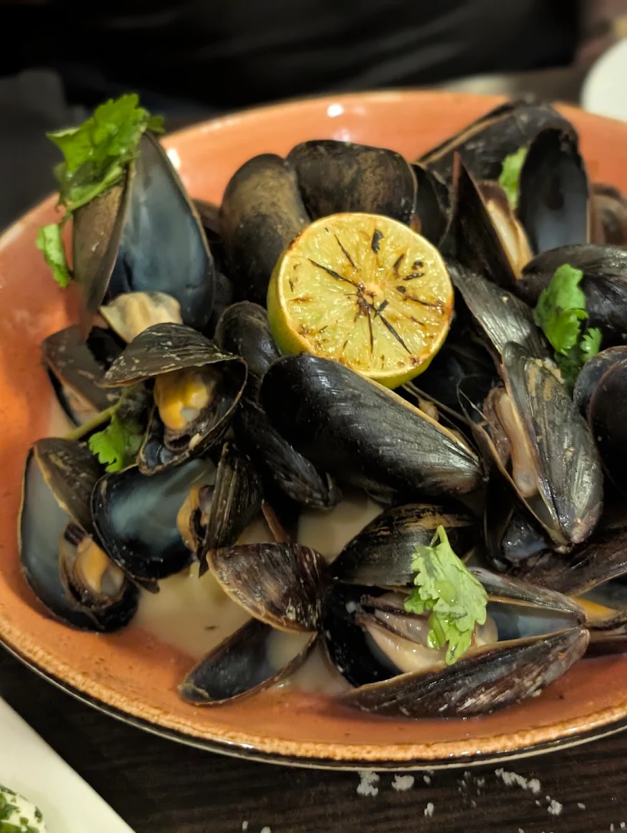 Food & drink, Garlic's of London