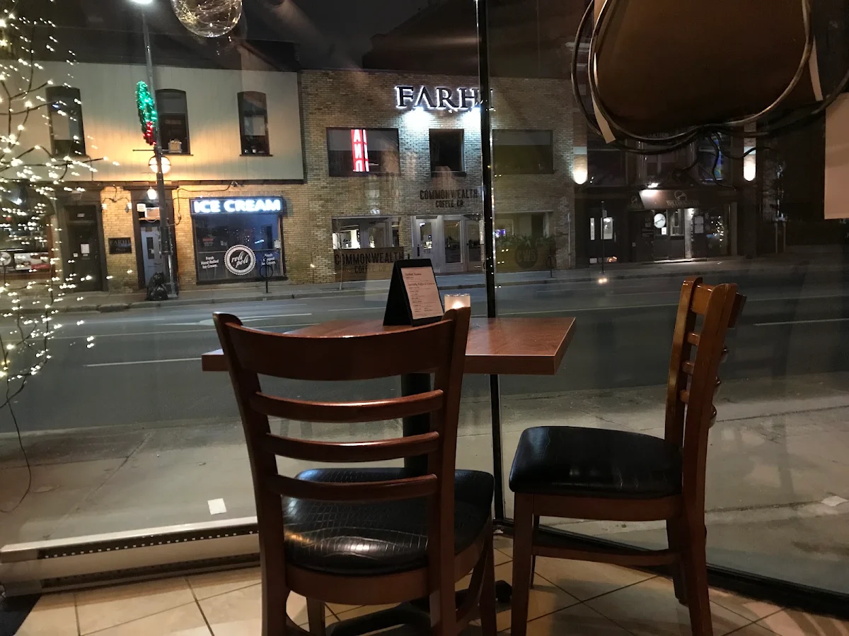 Vibe, Garlic's of London