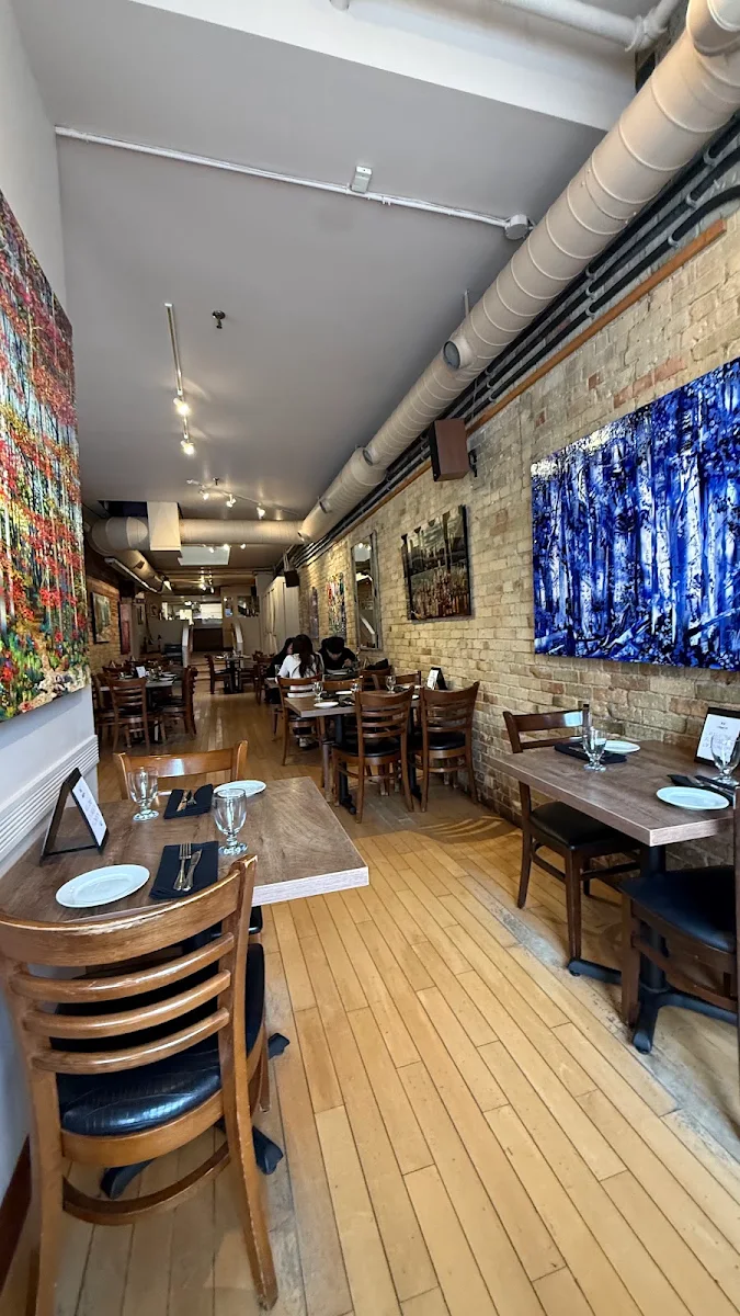 Vibe, Garlic's of London