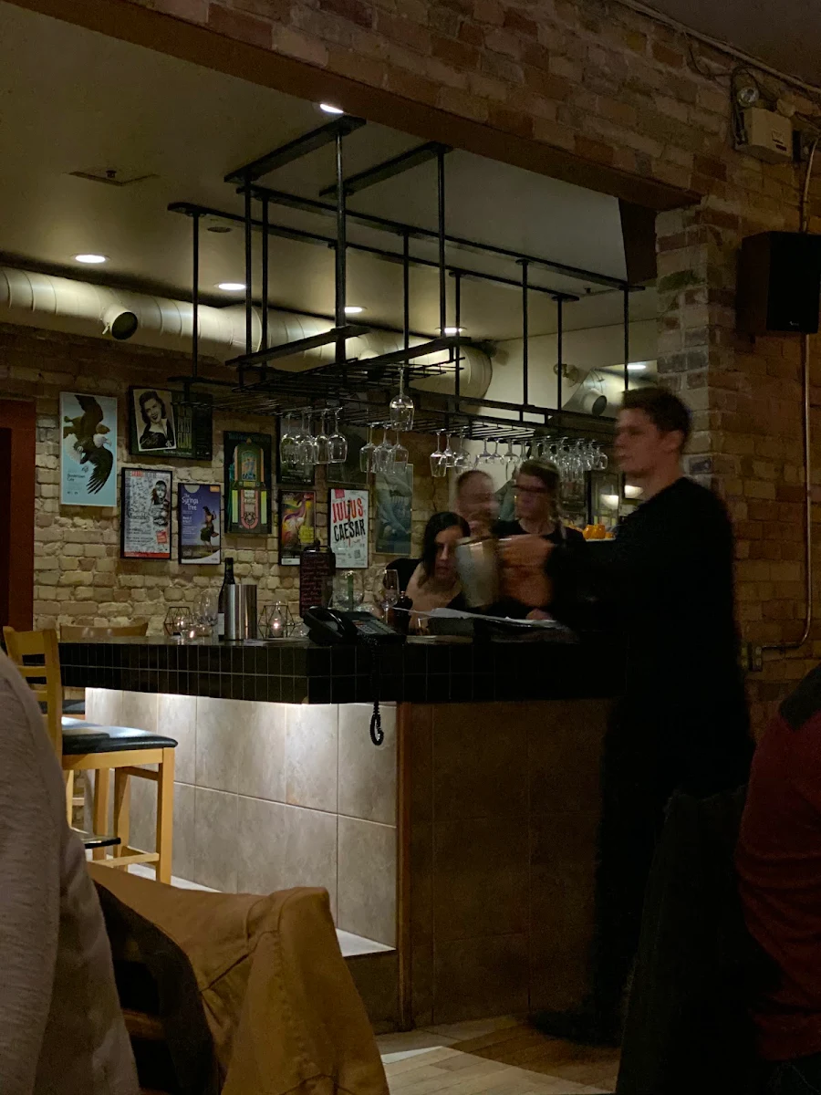 Vibe, Garlic's of London