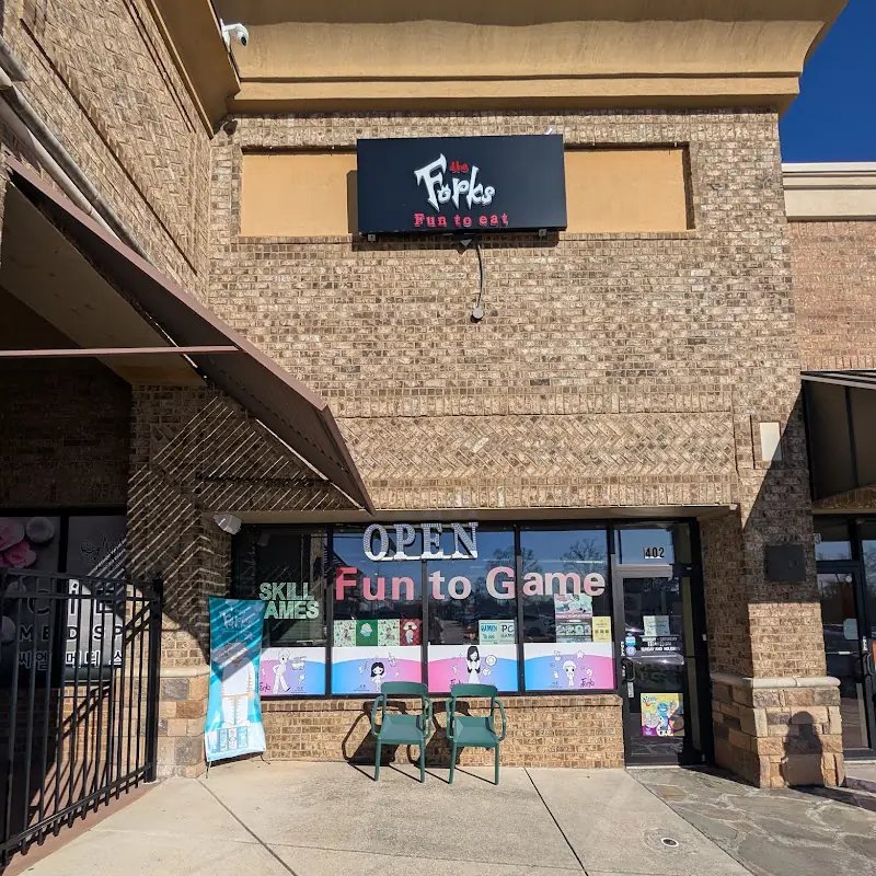 The Forks USA Self Ramen & PC Cafe