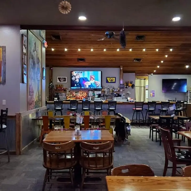 Robin Hood Lounge & Casino