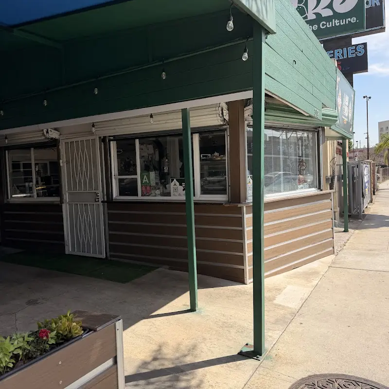 KUKU Cafe