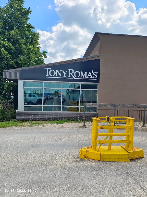 Tony Roma's