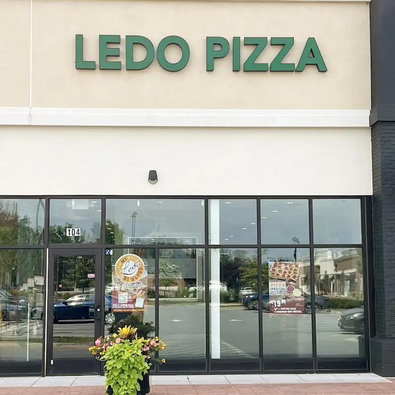 Ledo Pizza (Woodmore Towne Centre)
