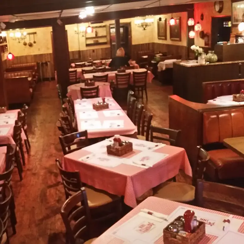 Five Points Inn