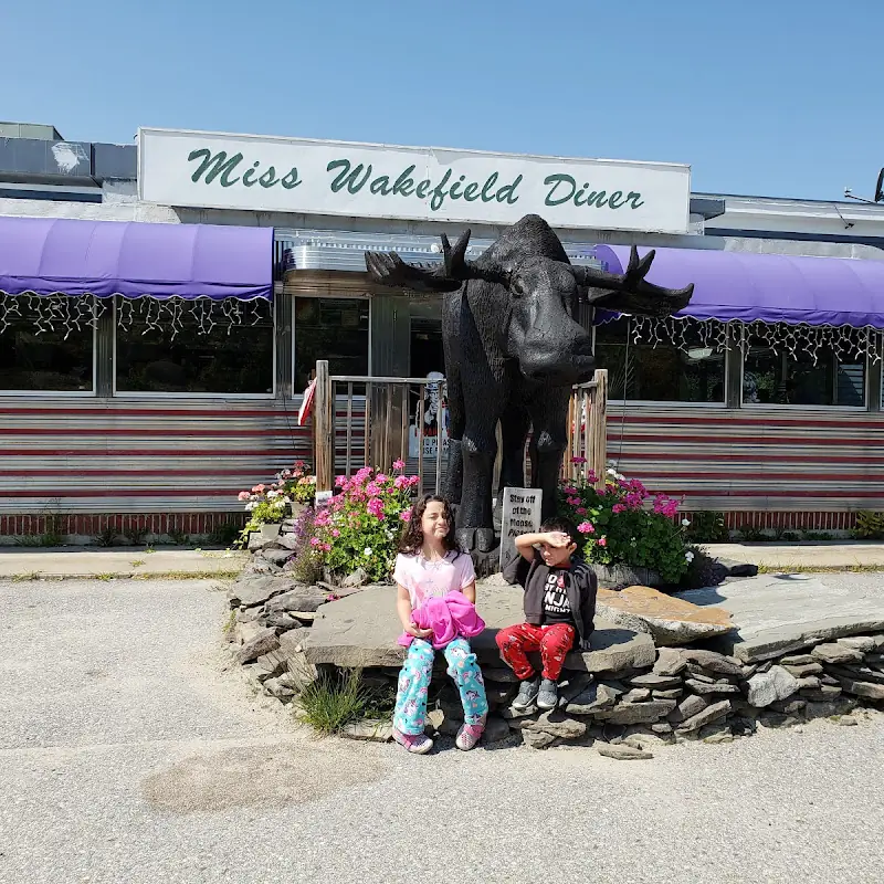 Miss Wakefield Diner & Gracie's Country Store