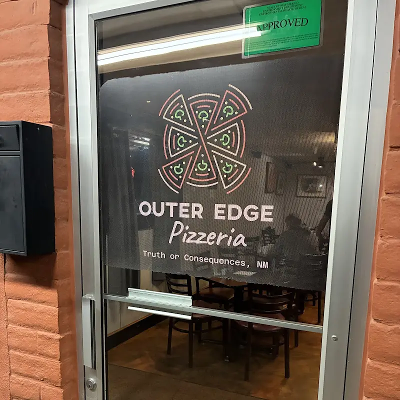 Outer Edge Pizzeria