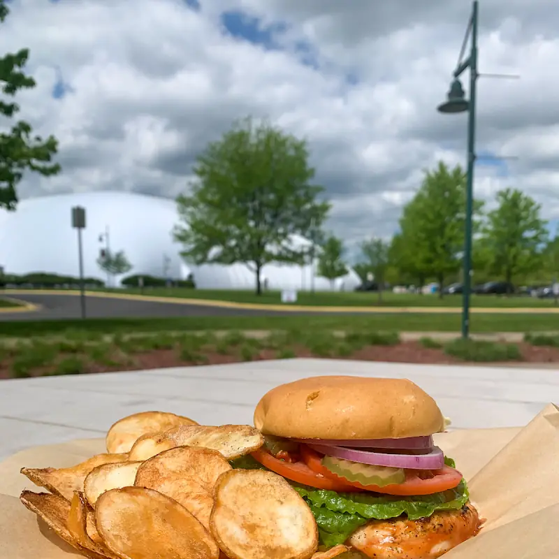 Ice House Bistro