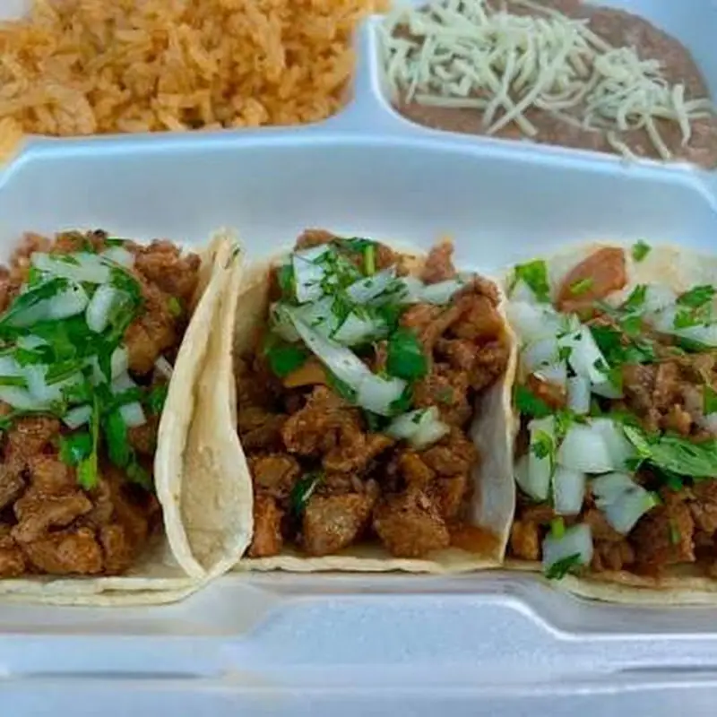 Las Tres Coronas Taqueria