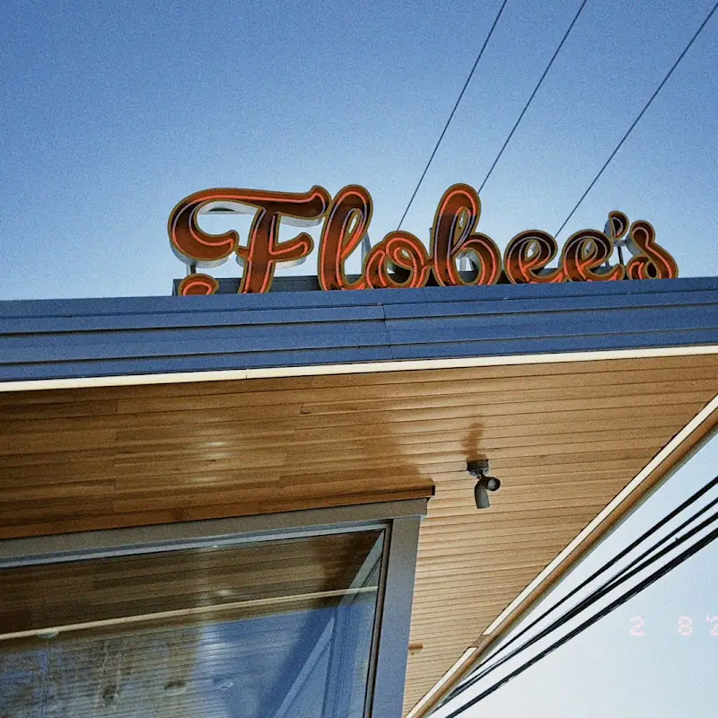 Flobee's Roadside Stand
