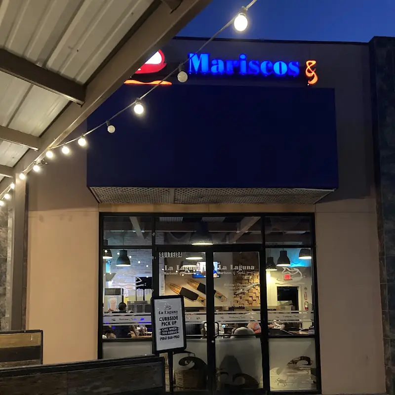 La Laguna Mariscos and Sushi