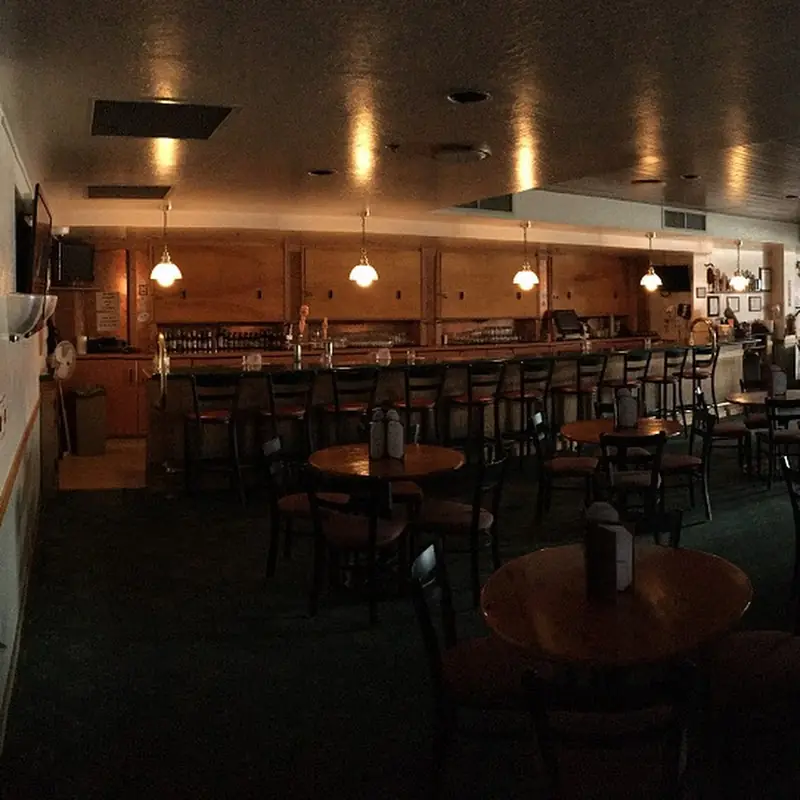 Cape Cheerful Lounge
