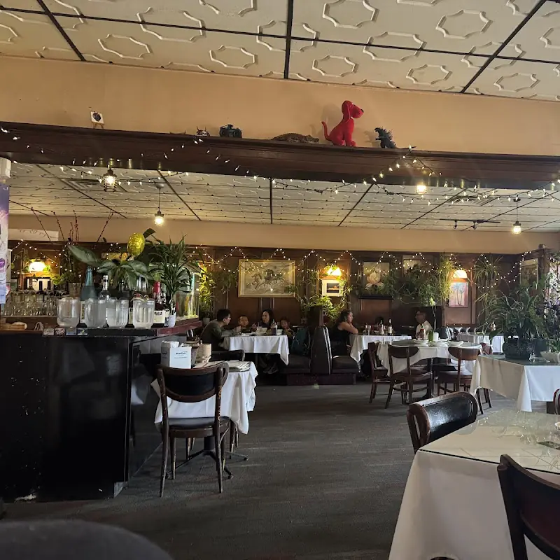 GOLDEN SAIGON Restaurant