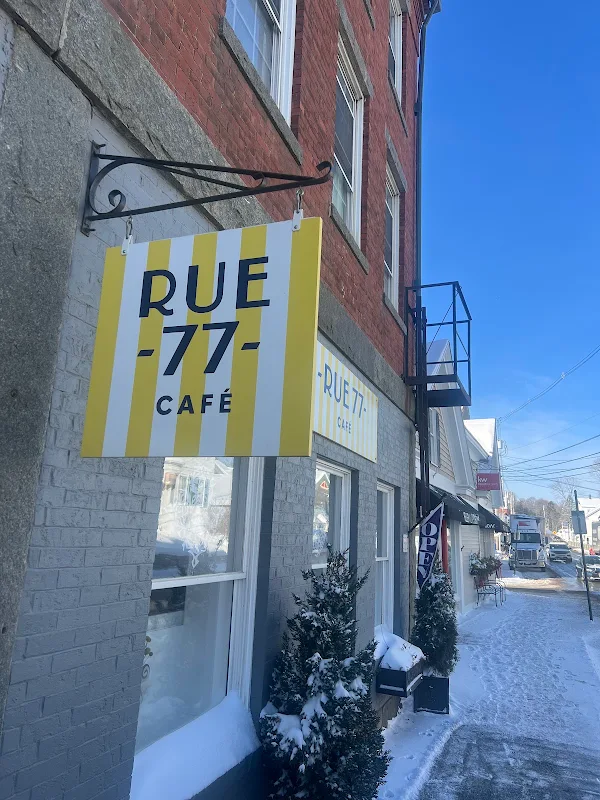 Rue 77