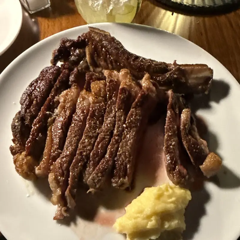 Chomp Steakhouse