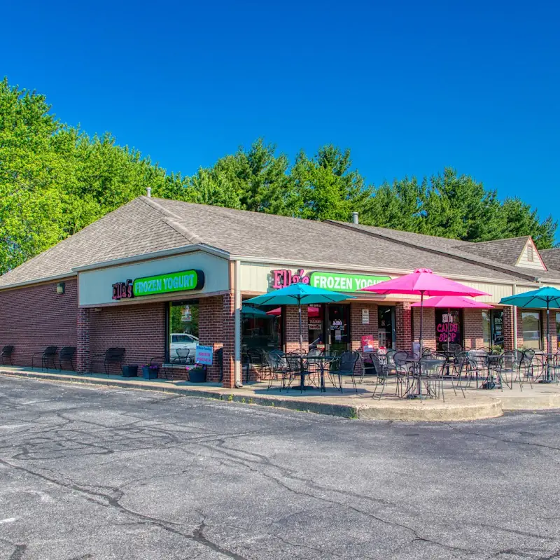 Ella's Frozen Yogurt & Candy Shop
