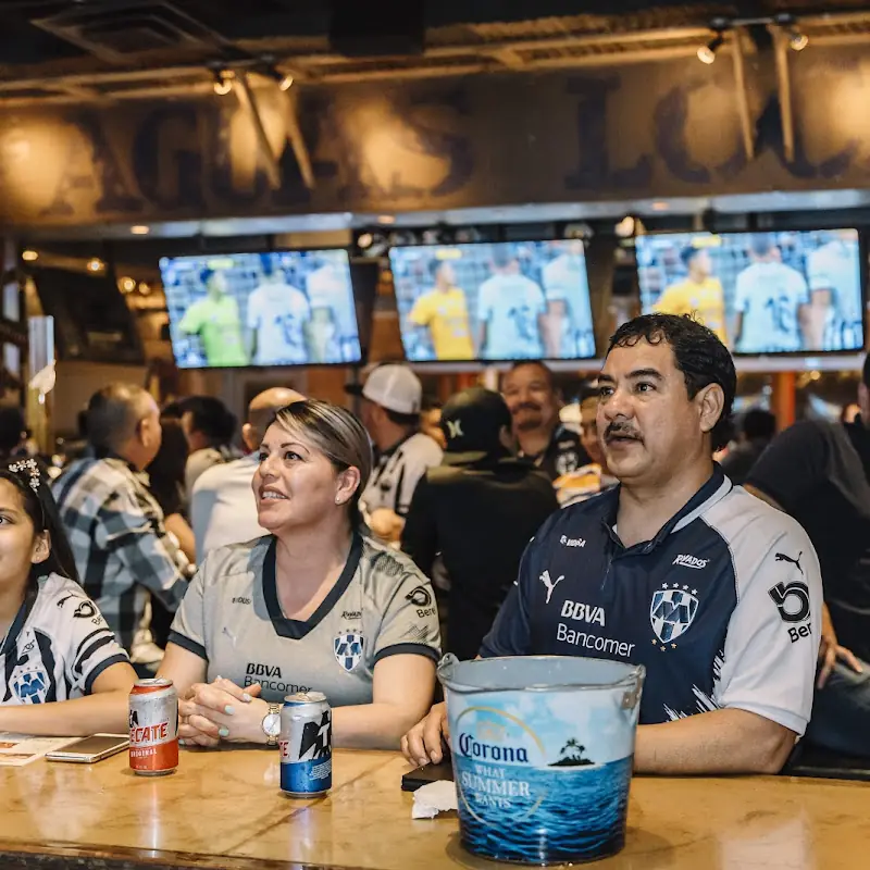 Ojos Locos Sports Cantina - Lynwood