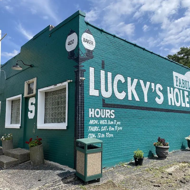 Lucky's Hole In The Wall Sports Bar