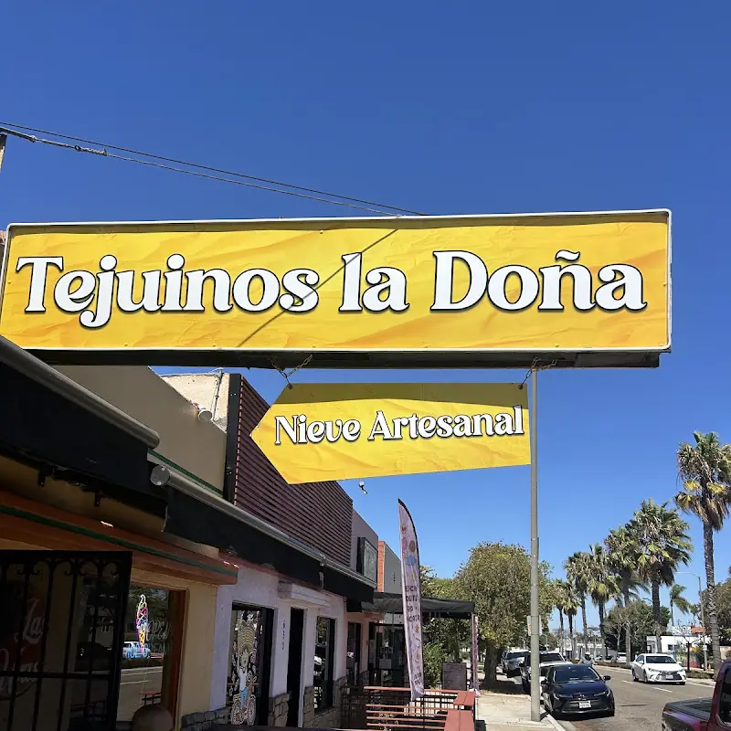 LAS UVAS TEJUINO LA DONA