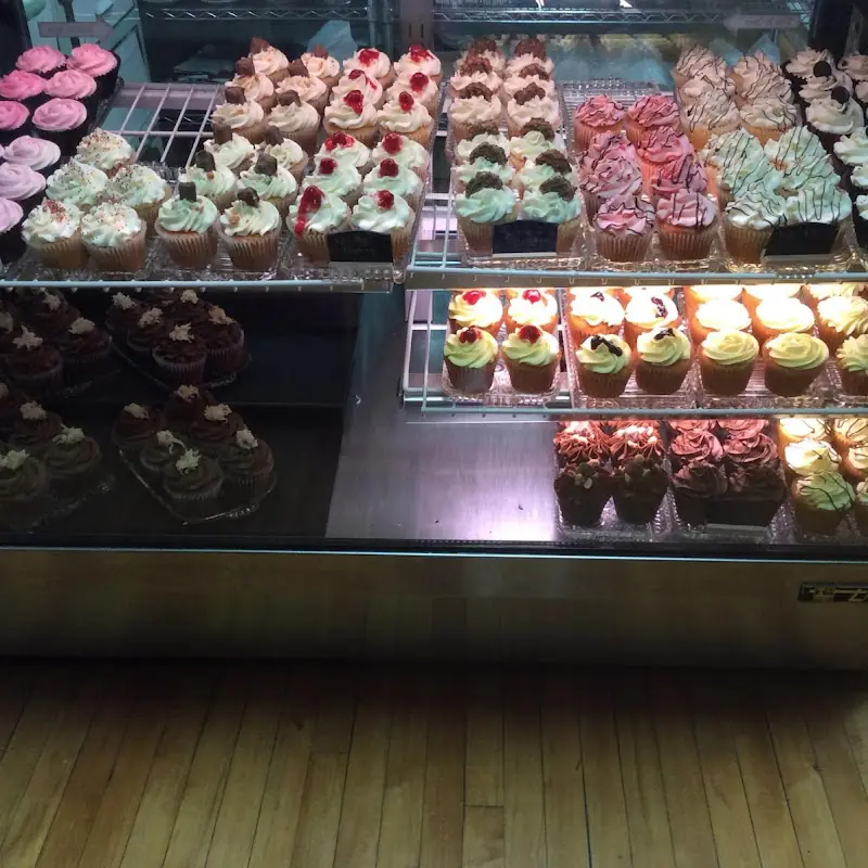 Henny Penny Cupcakes