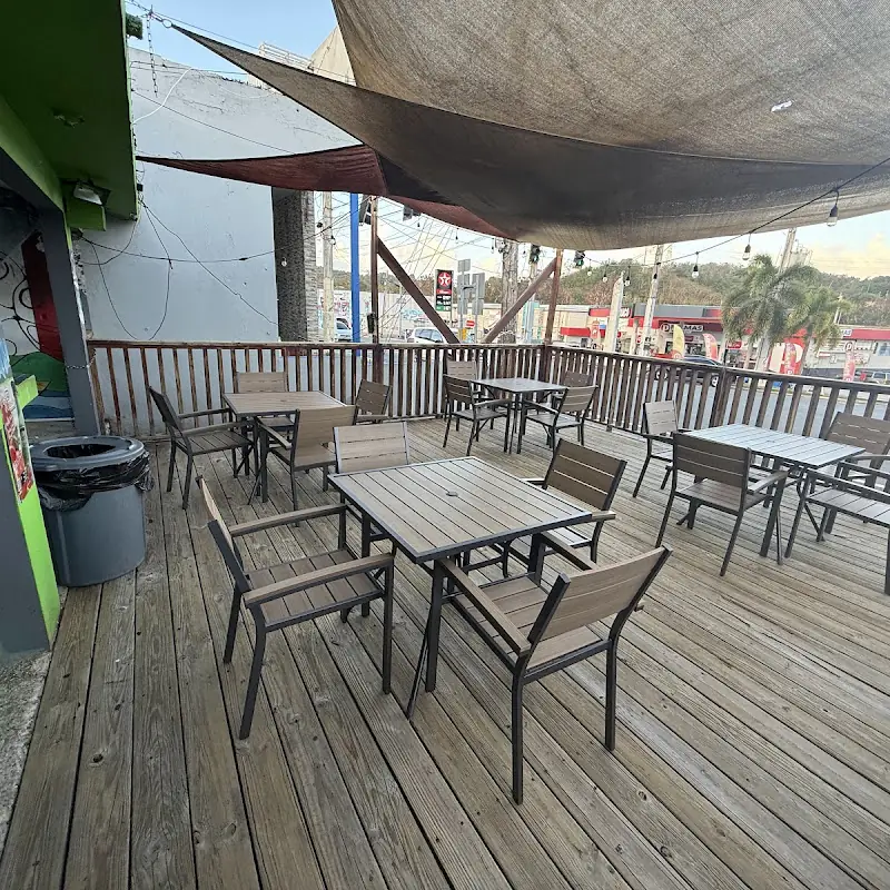 Charlie's Bar & Grill