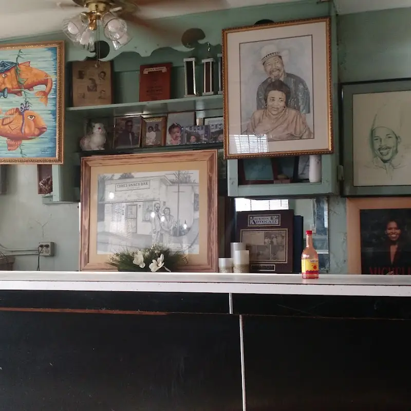 Eddie & Rubye's Snack Bar