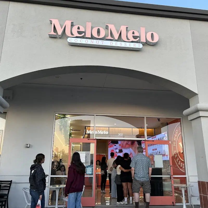 MeloMelo Coconut Dessert