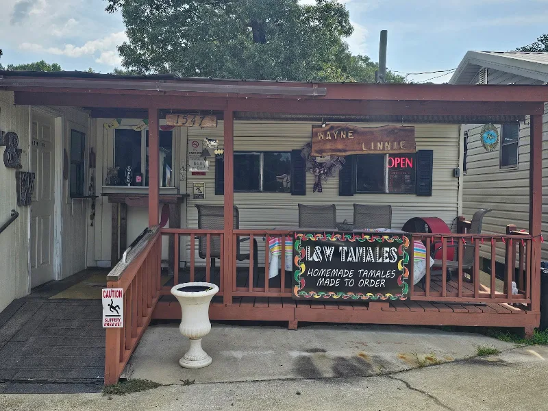 L & W Tamale House