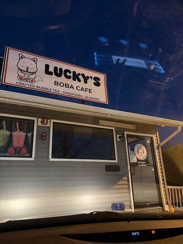 Lucky's Boba Cafe