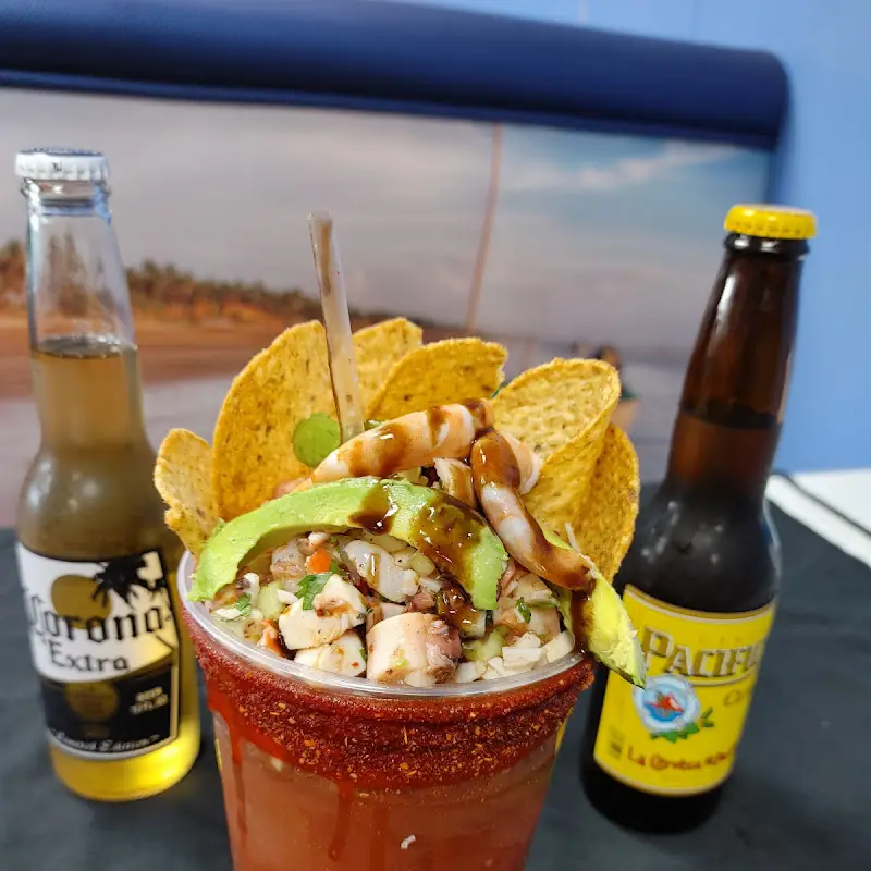 Camarones Cucarachos / Shrimp in Buttery Hot Sauce