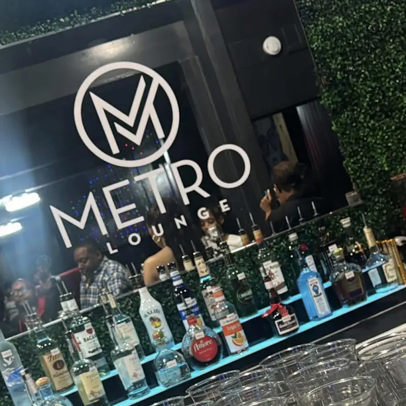 Metro Lounge & Restaurant