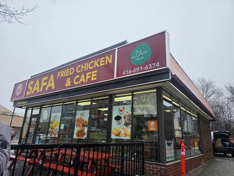 Safa Fried Chicken & Cafe