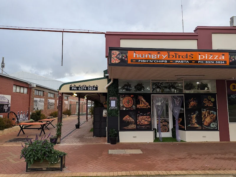 Hungry Birds Pizza