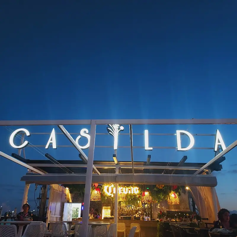 Casilda Cocina Creativa & Sunset Rooftop