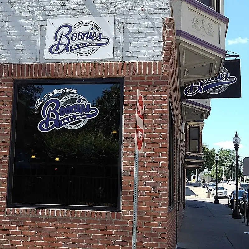 Boonie's On the Avenue