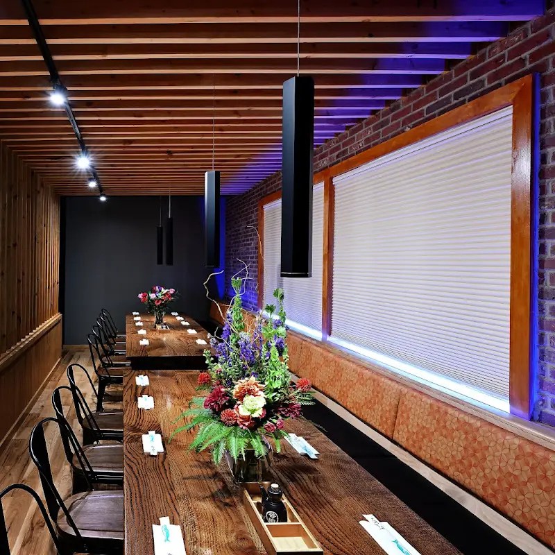 Zundo Izakaya Ramen, Sushi Robata