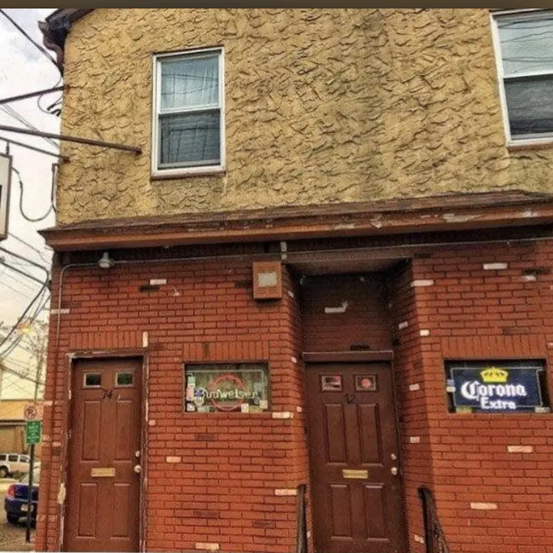 Patsy's Tavern & Restaurant