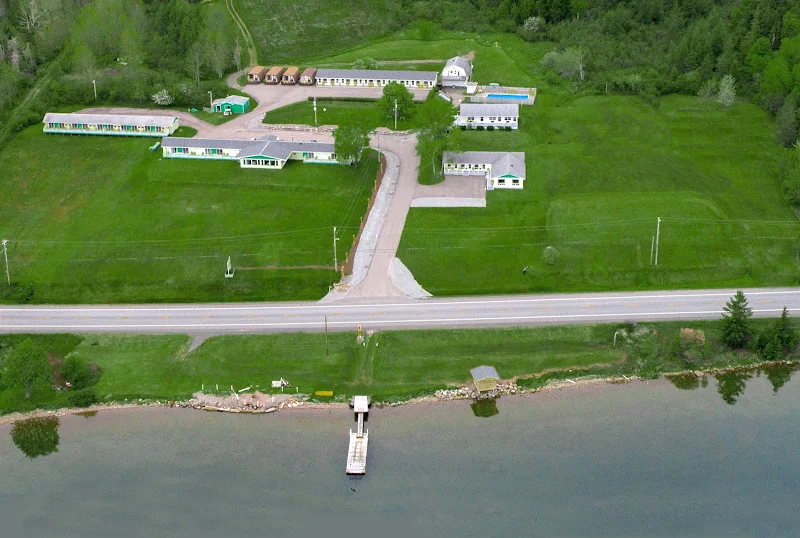 Cabot Trail Motel & Cabot Restaurant