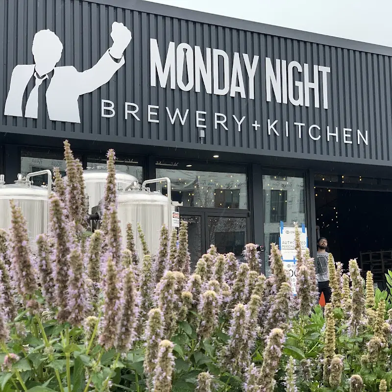 Monday Night Brewing - Social Club