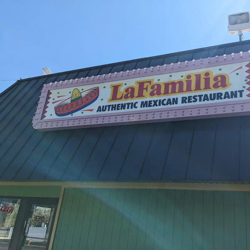 La Familia Morales