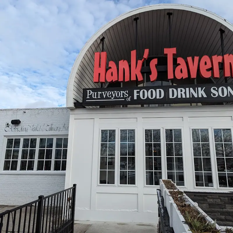 Hank's Tavern