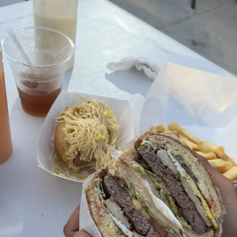 Caracas Burger