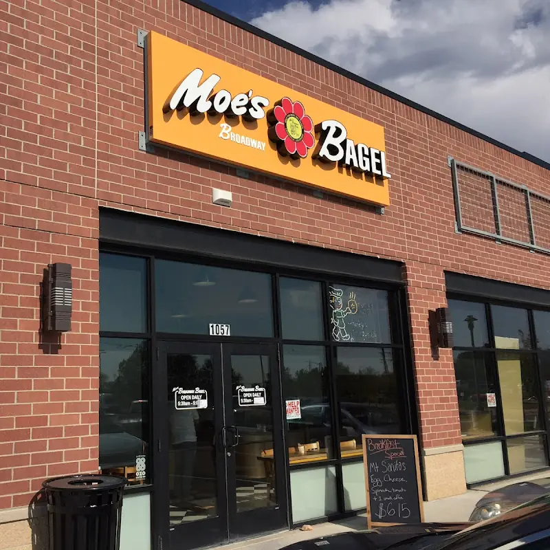 Moe's Broadway Bagel