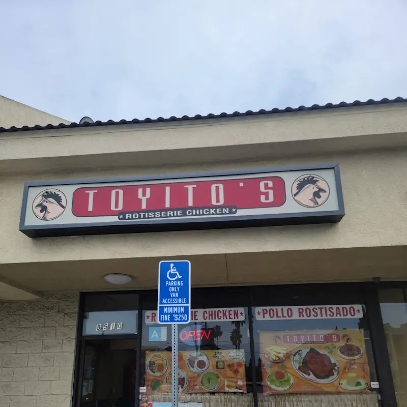 Toyitos Chicken